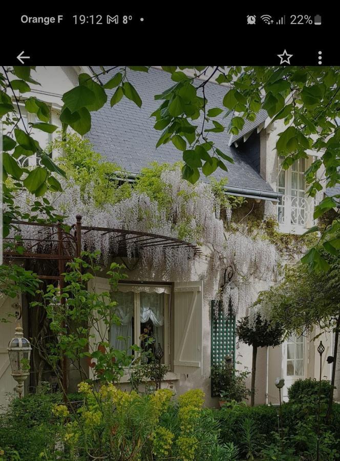 Saint-Gervais-la-Forêt Chambres D'Hotes Jardin D'Ivoire מראה חיצוני תמונה